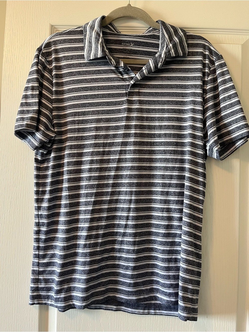 Men’s striped polo EUC
